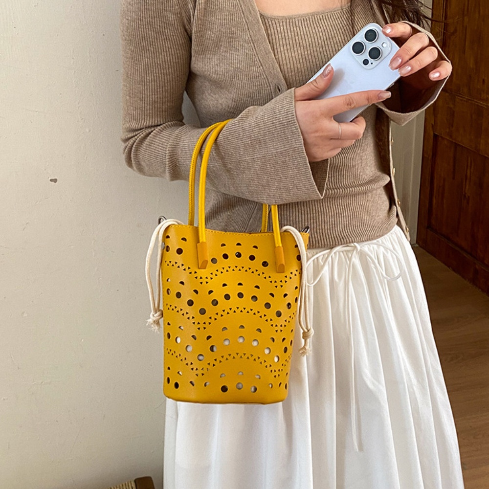 Interior Design Vintage Style - Tas Selempang Wanita Desain Unik Berongga